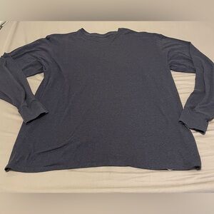 Hanes dark midnight blue long sleeve shirt